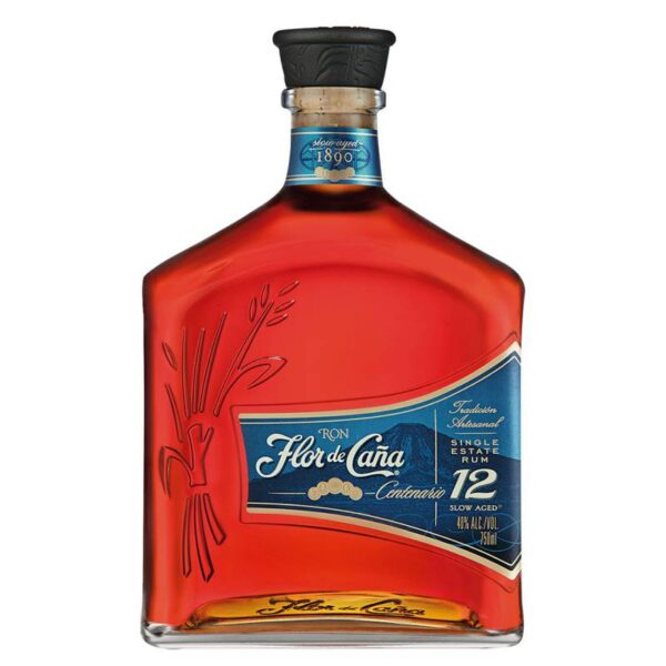 Experimenta la excelencia con Flor de Caña Centenario 12 Años de la colección Centenario. Cuerpo entero, aroma cautivador a frutos rojos y miel, paladar de vainilla y especias. Perfecto en un Ron Old Fashioned o con agua mineral premium y una rodaja de naranja